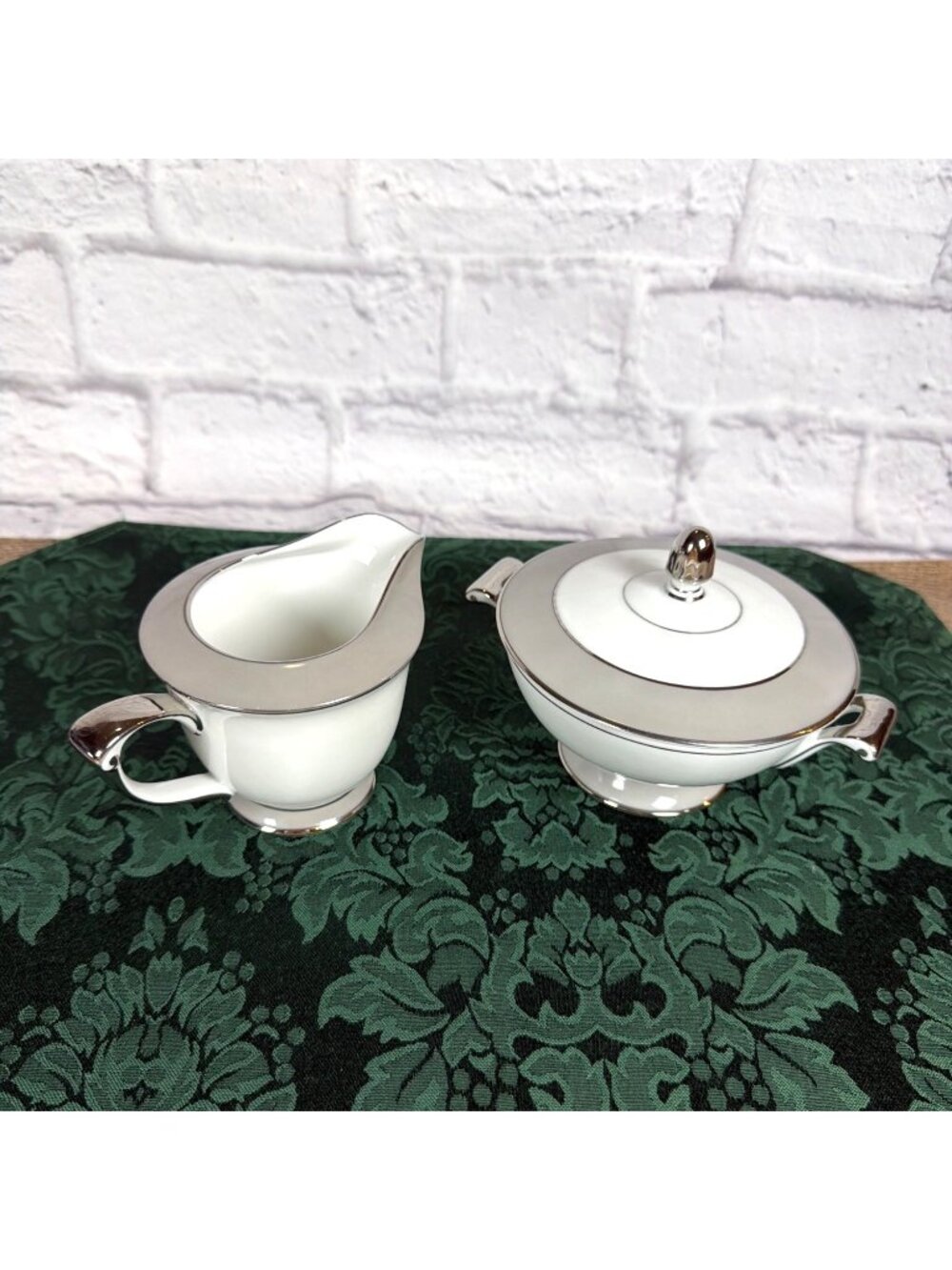 Vintage Sango Platina Sugar Bowl Lid Creamer Set  Japan MCM White Gray Platinum - Picture 2 of 16